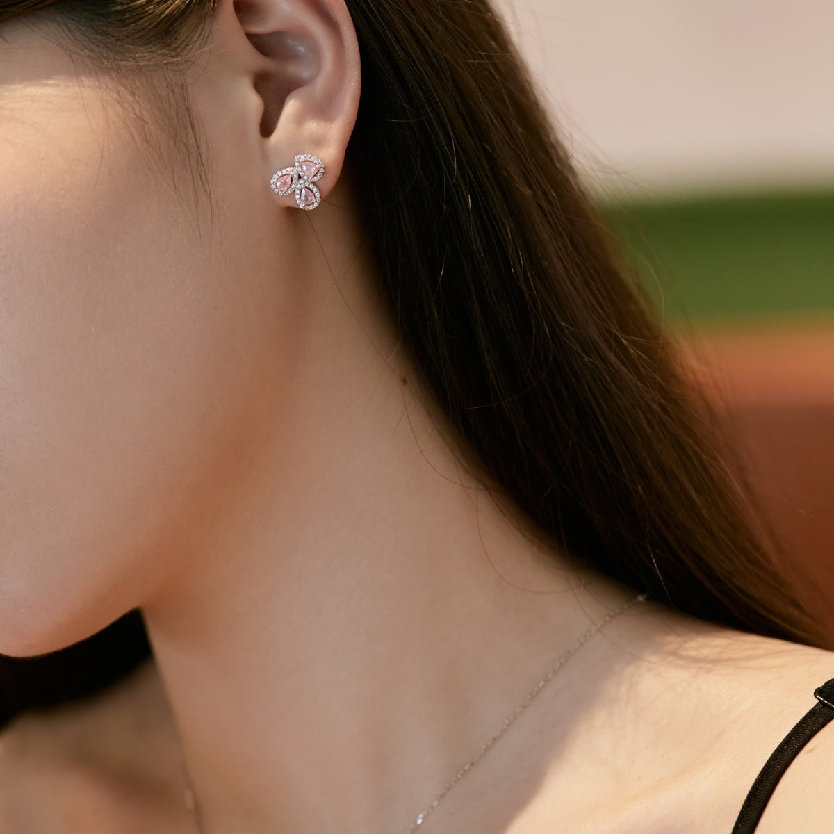 [Bloom]Ornate Flower Shape Pear Cut Lover Earrings