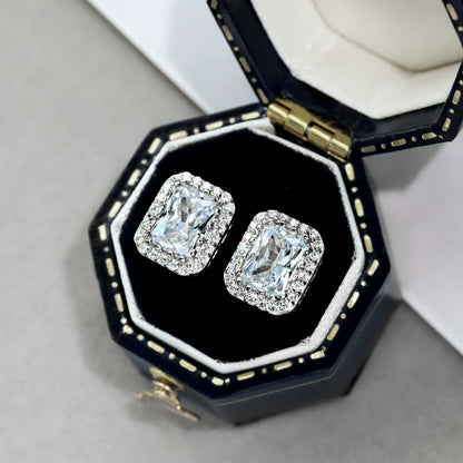 [Bloom]1.0 Carat Luxurious Dainty Emerald Cut Daily Earrings