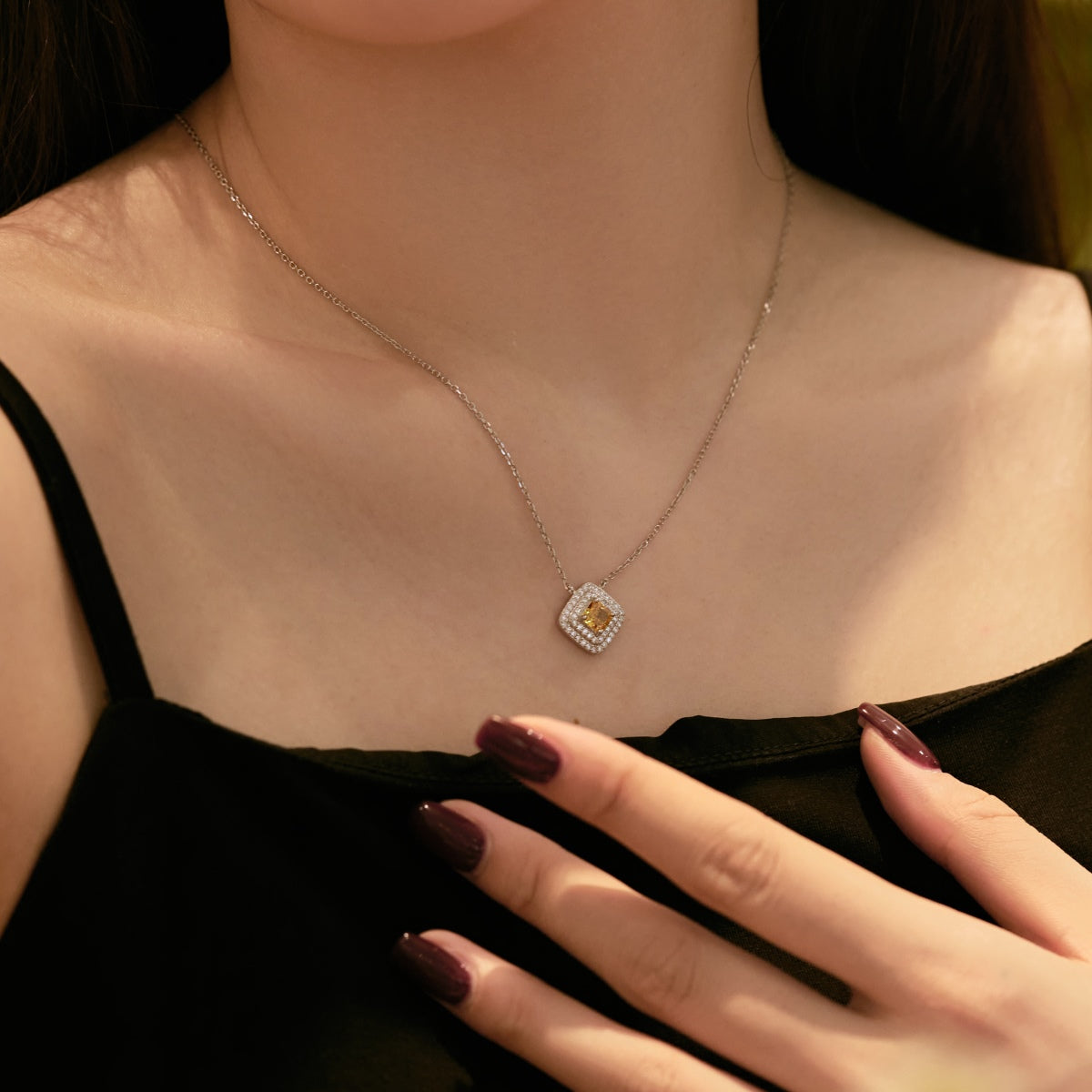 [Bloom]Sparkling Asscher Cut Necklace