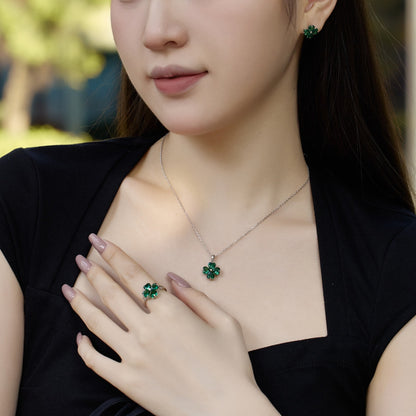 [Bloom]Heart-Shaped Four-Leaf Clover Bead Necklace