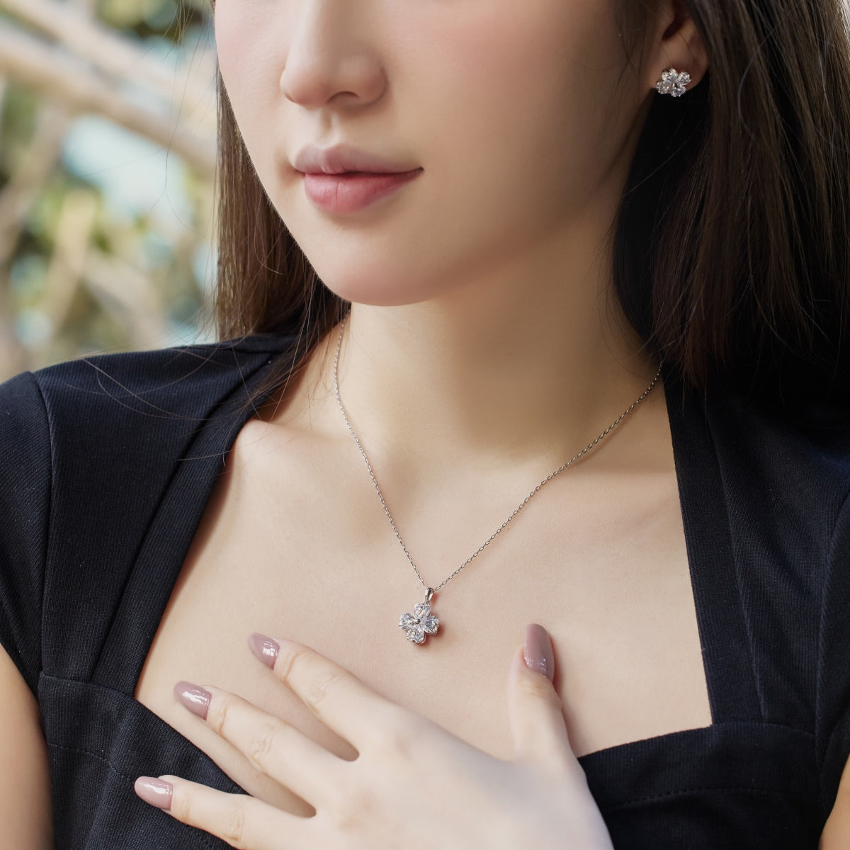 [Bloom]Heart-Shaped Four-Leaf Clover Bead Necklace