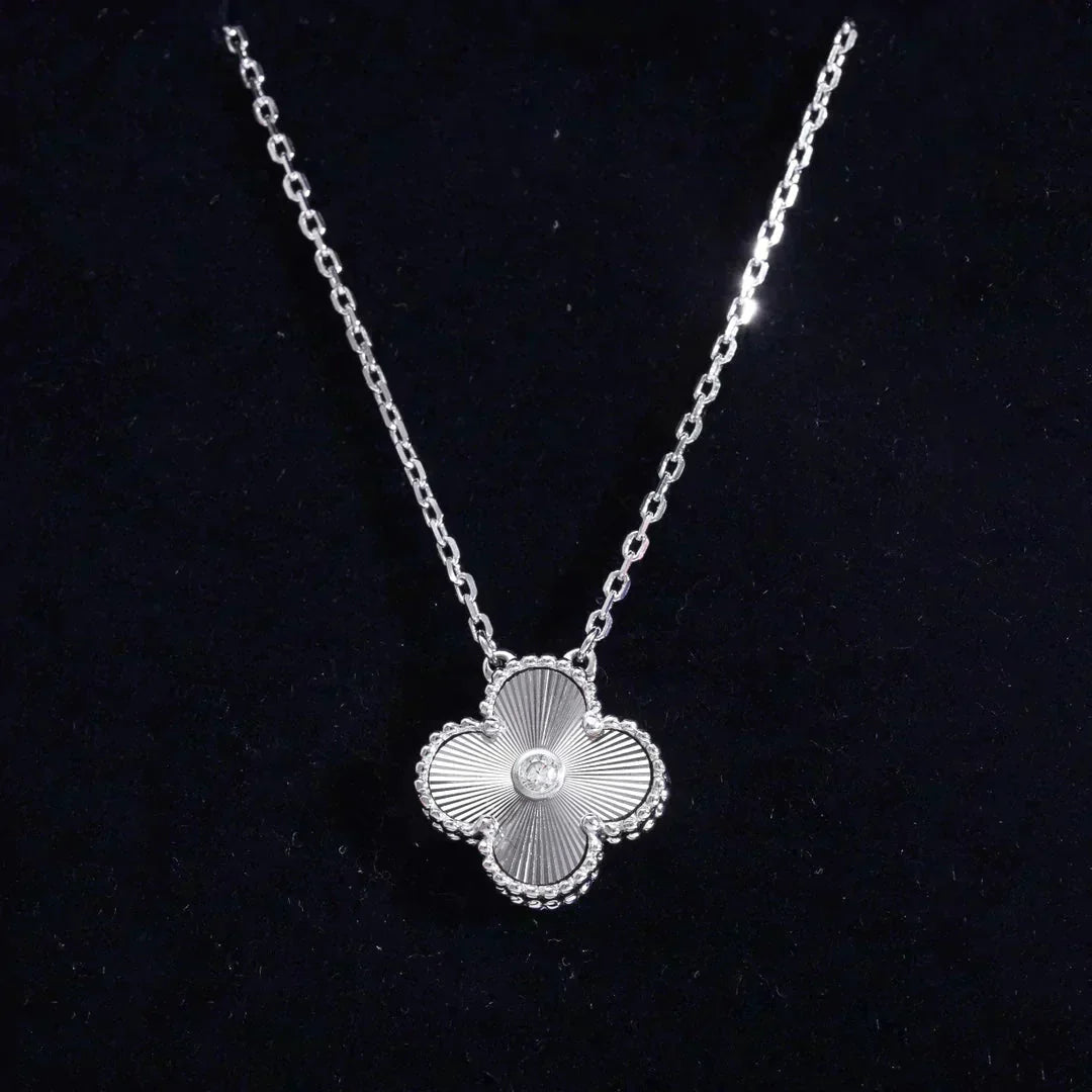 [Bloom]CLOVER  15MM DIAMOND LASER NECKLACE SILVER