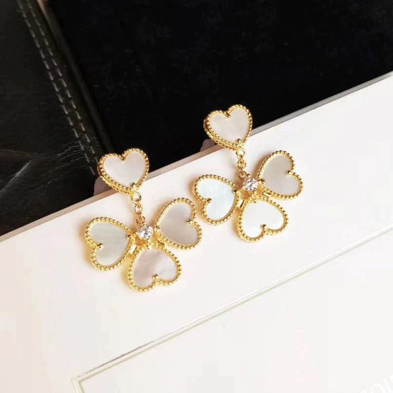 [Bloom]CLOVER SWEET WHITE MOP EARRINGS