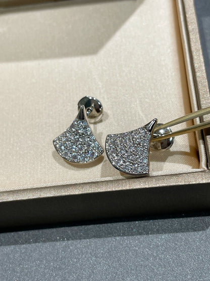 [Bloom]DREAM STUD EARRINGS DIAMOND