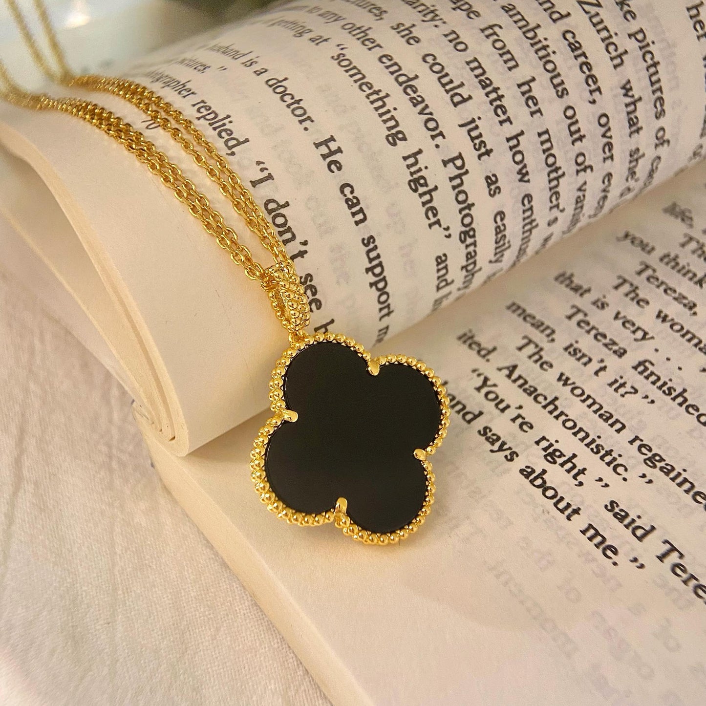 [Bloom]CLOVER 25MM NECKLACE GOLD ONYX