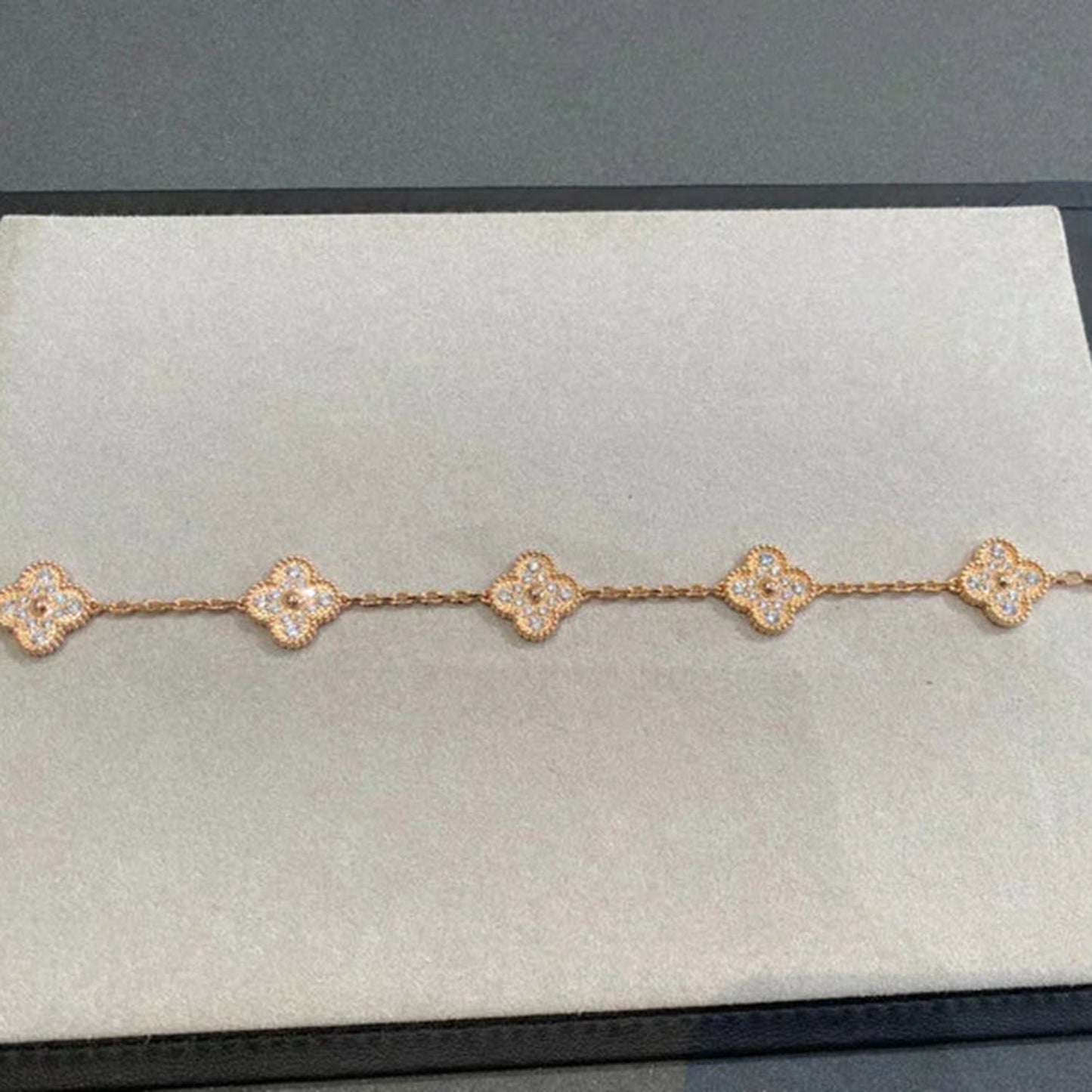 [Bloom]CLOVER 5 MOTIFS  FULL DIAMOND BRACELET