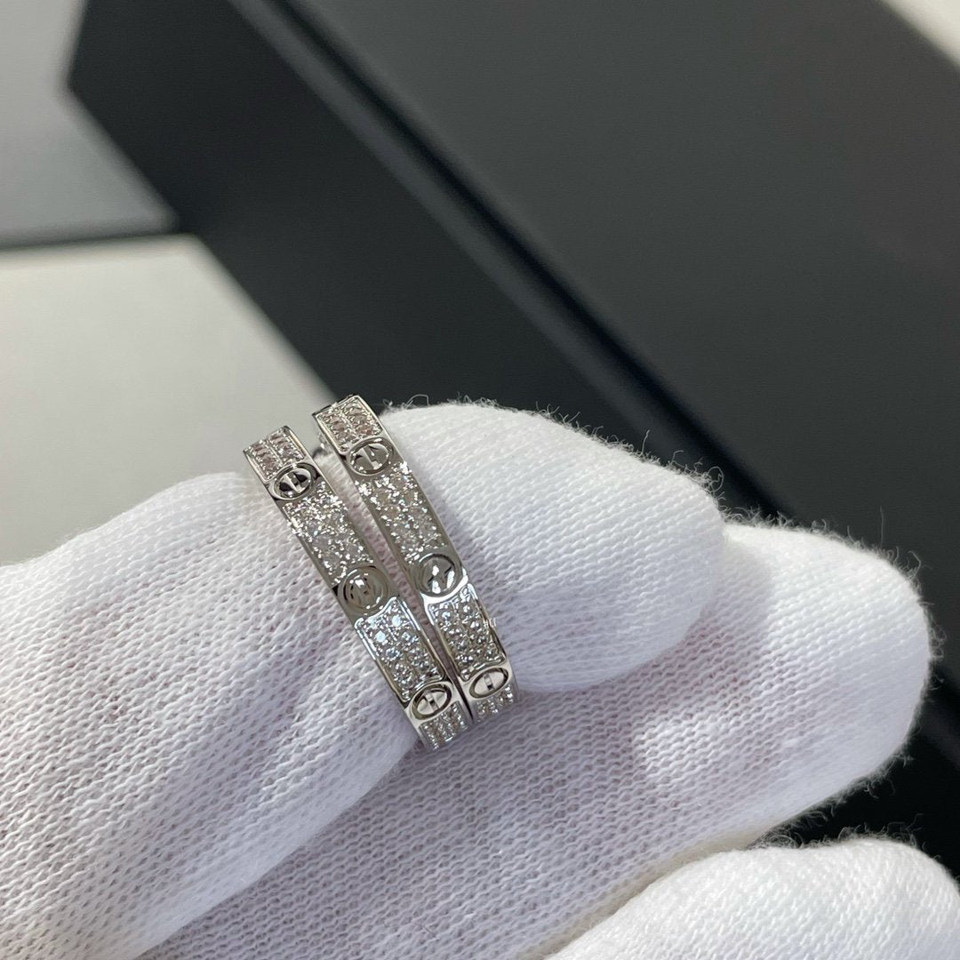 [Bloom]LOVE DIAMOND SILVER HOOP EARRINGS