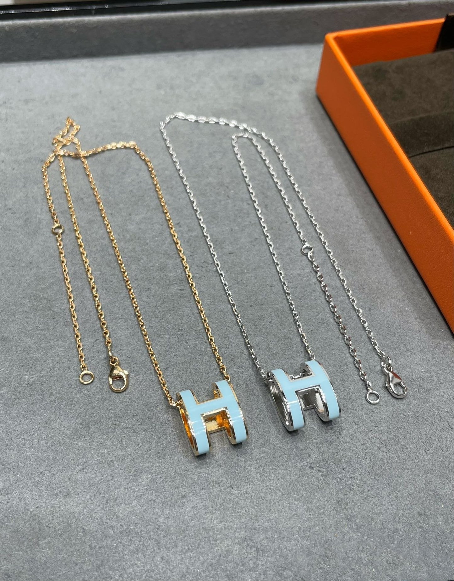 [Bloom]POP H SKY BLUE NECKLACE