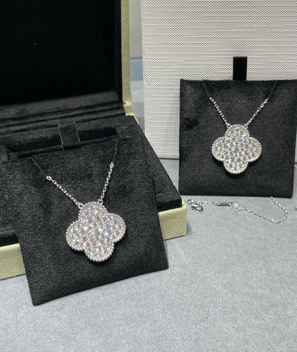 [Bloom]CLOVER 25MM LARGE PENDANT DIAMOND PAVED SILVER NECKLACE