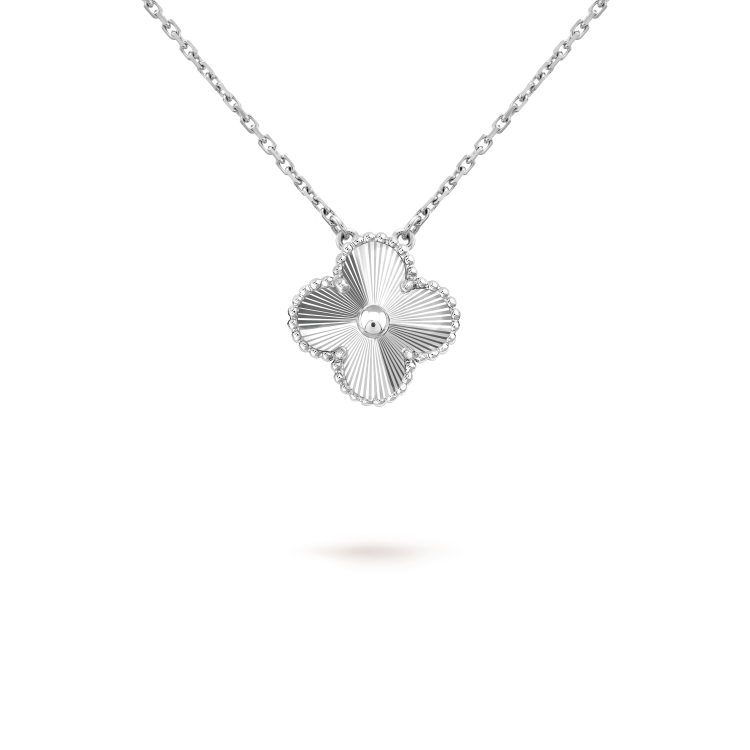 [Bloom]CLOVER 15MM LASER NECKLACE SILVER