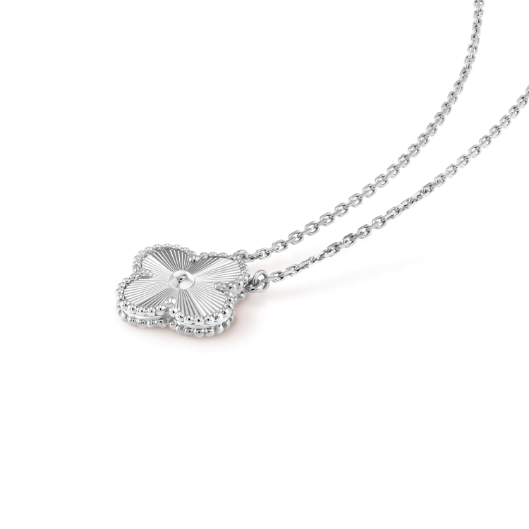 [Bloom]CLOVER 15MM LASER NECKLACE SILVER