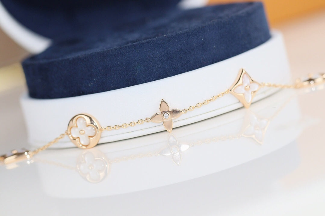 [Bloom]LEAF CLOVER BRACELET