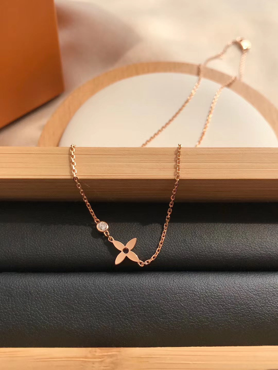 [Bloom]BLOSSOM PENDANT PINK GOLD AND DIAMOND