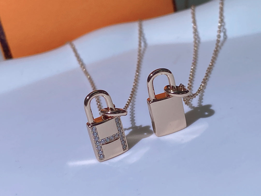 [Bloom]HM ADVANCED NICHE LOCK HEAD NECKLACE DIAMONDS