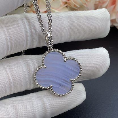 [Bloom]CLOVER SILVER CHALCEDONY BIG CLOVER NECKLACE