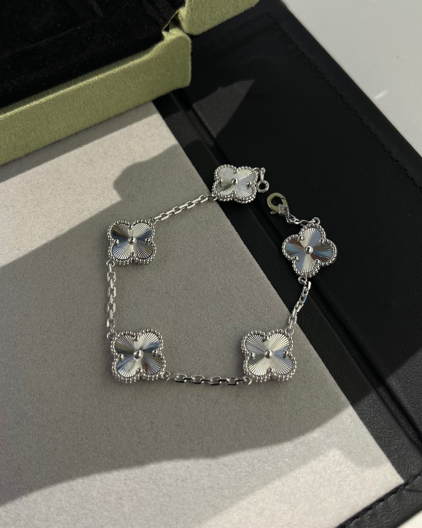 [Bloom]CLOVER SILVER 5 MOTIFS BRACELET